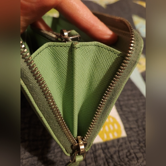 Prada Light Green Saffiano Leather Bow Continental Wallet - Picture 11 of 16